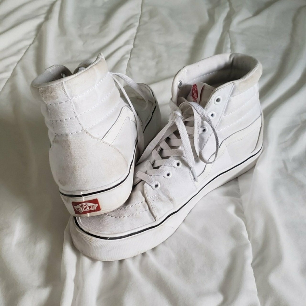 White Vans Sk8-Hi's